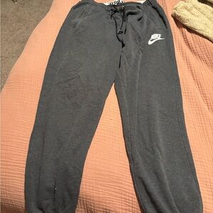 Nike  Joggers
